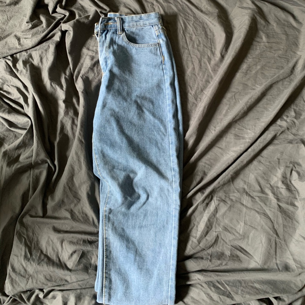 Basic blue boyfriend jeans